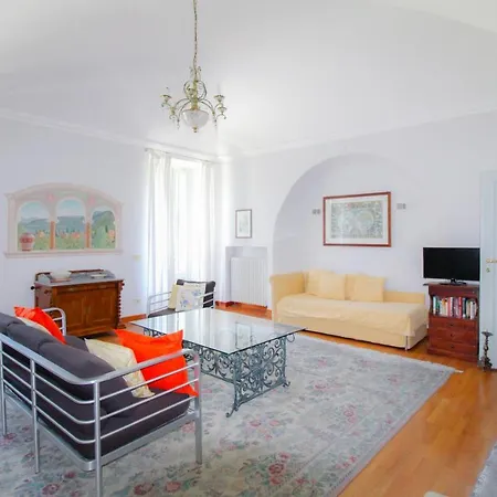 Bel Faggio Rosso Apartment